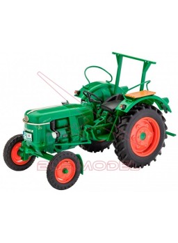 Maqueta tractor Deutz D30 96 piezas Revell 1:24 